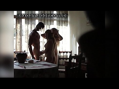 ❤️ Els amics sexuals conviden un home gegant i un trio amb ell Putes al ca.robosexshop.ru ❤